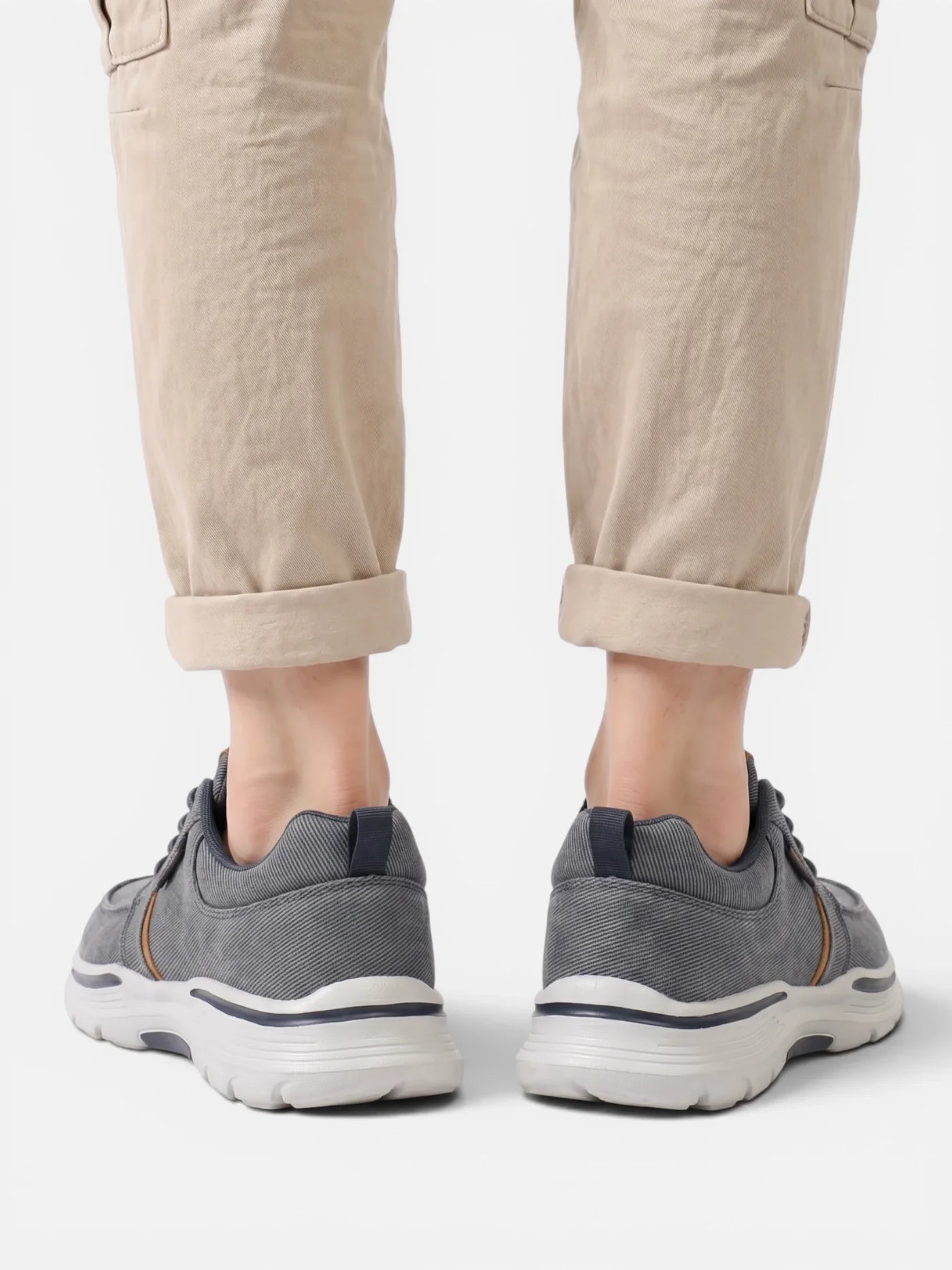 Men's Canvas Walking Shoe with Cushioned Sole and Casual Style