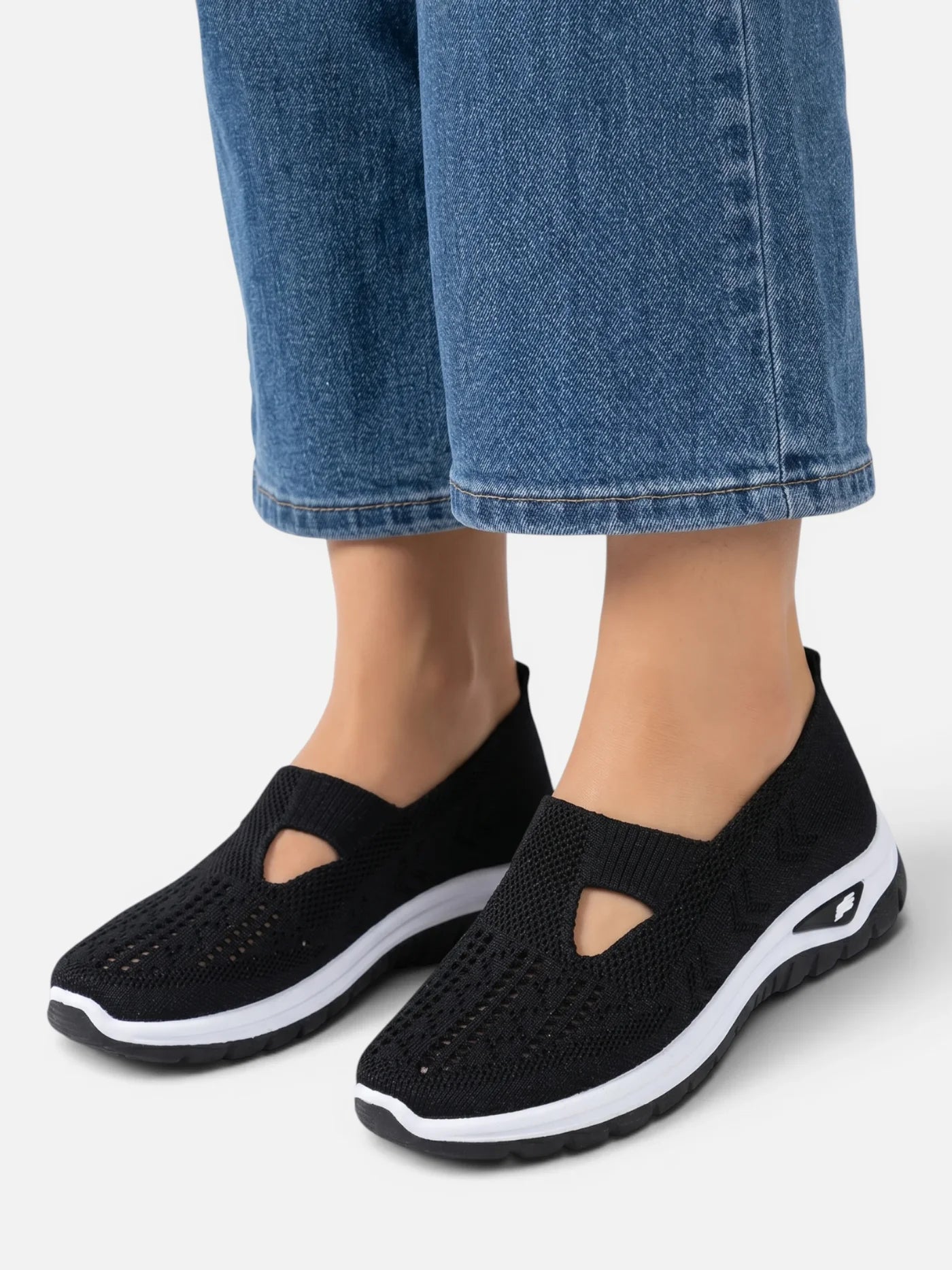 Women’s Slip-On Sneakers – Breathable Lightweight Walking Shoes