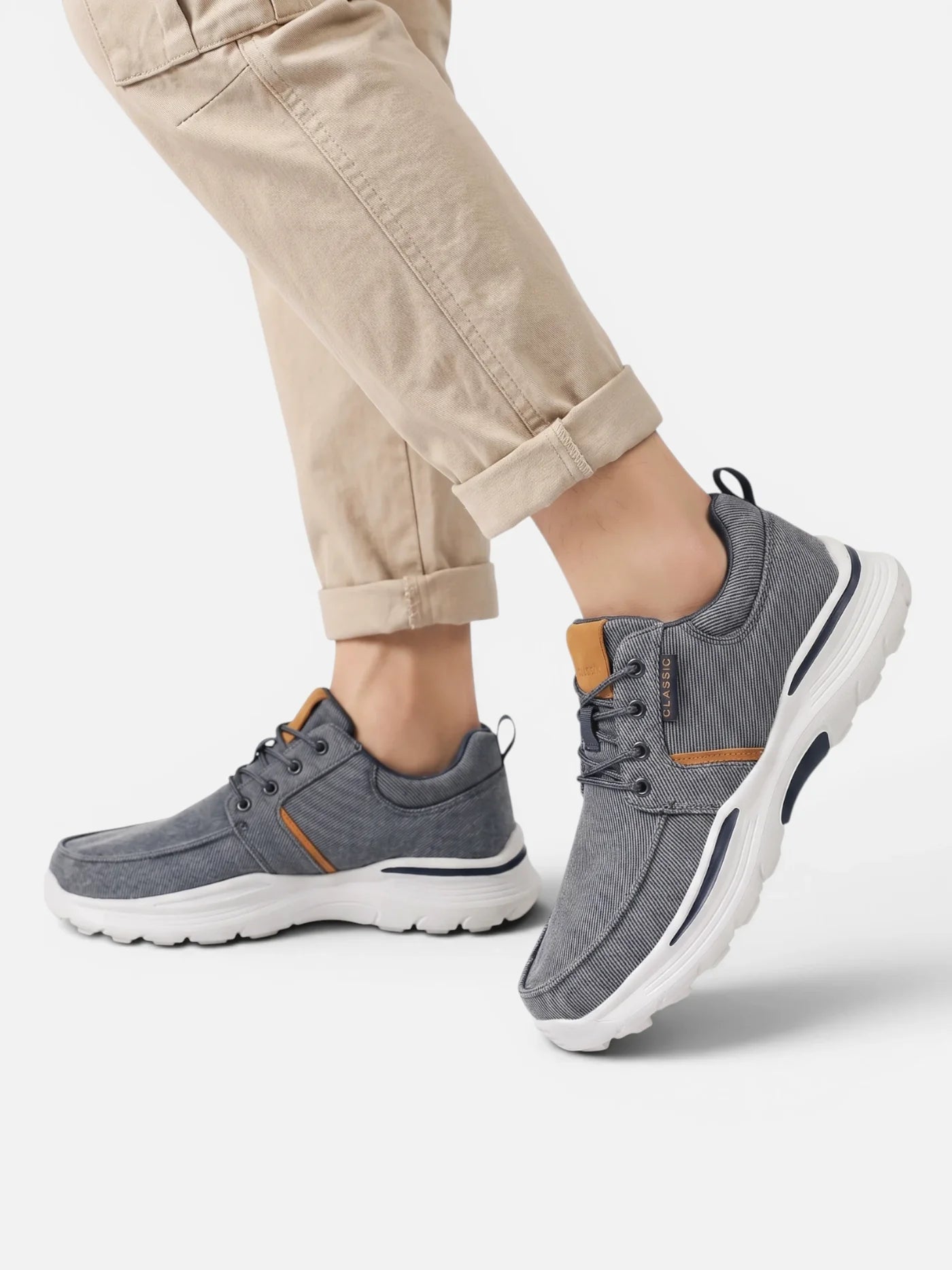 Men's Canvas Walking Shoe with Cushioned Sole and Casual Style