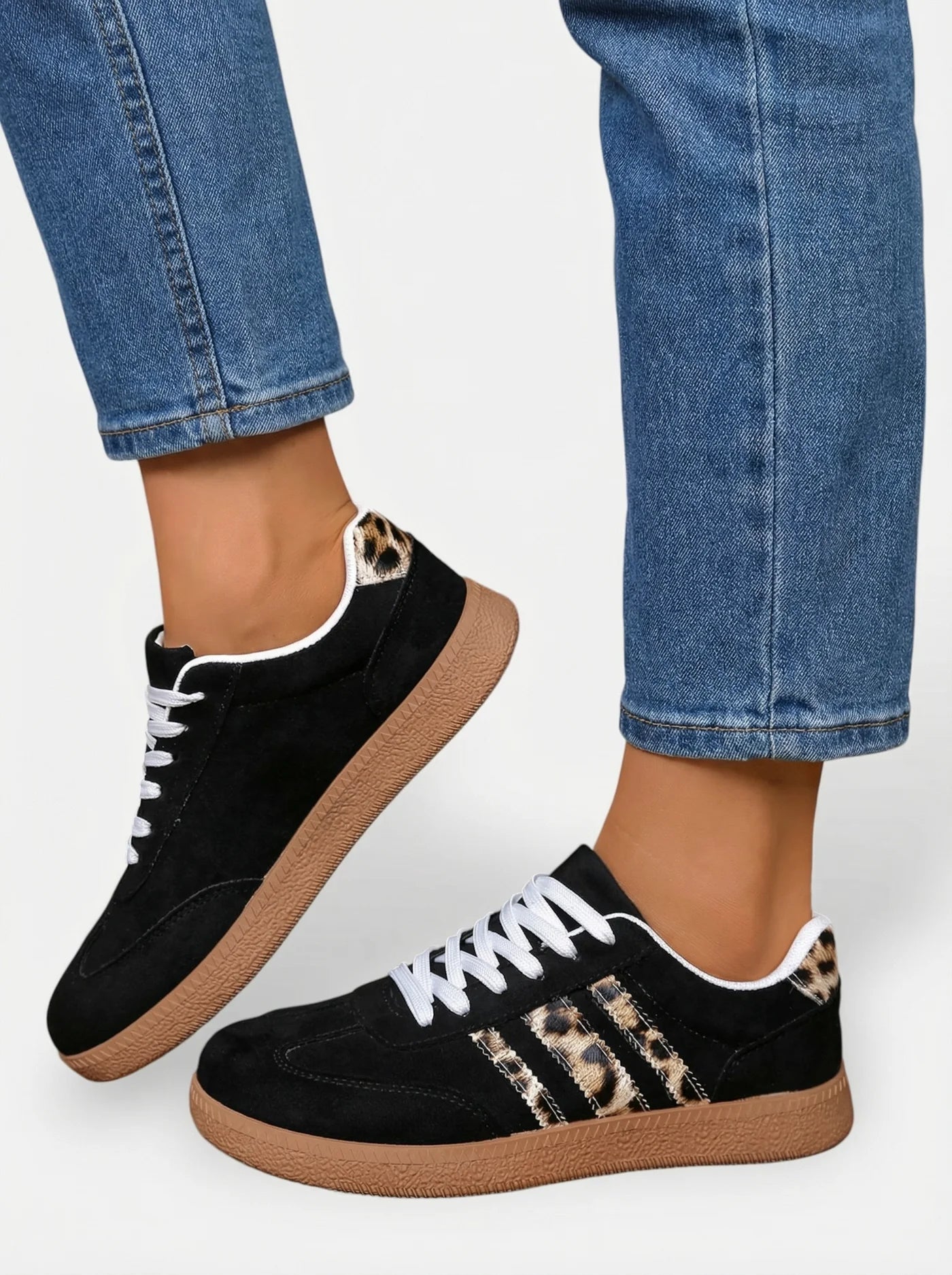 Women’s Retro Casual Sneakers with Leopard Details
