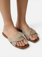 Women’s Minimalist Flat Sandals with Textured Cross Strap Design